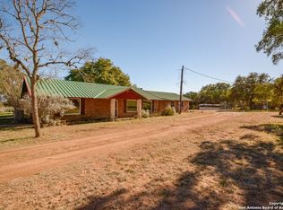 984 County Road 357, Utopia, TX 78884