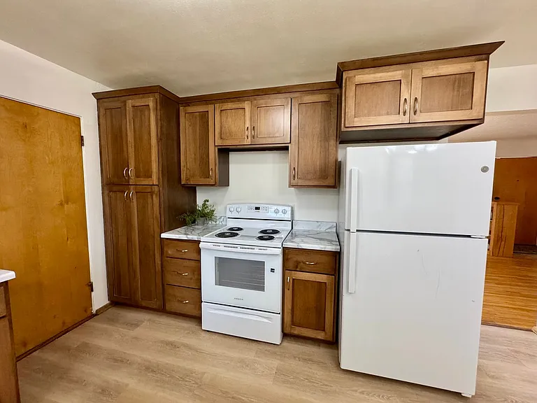 900 Cataract Ave — Photo 3
