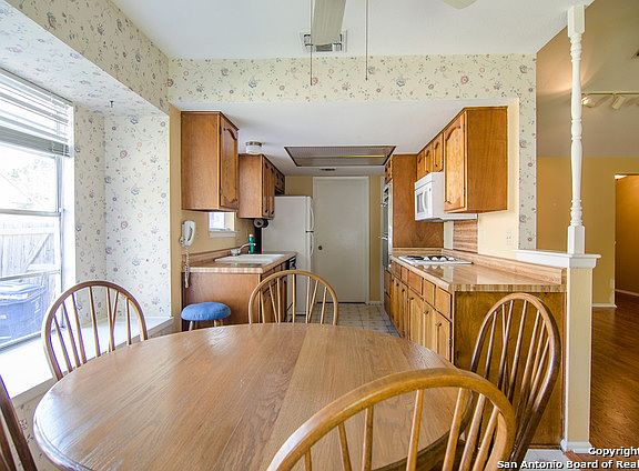 5th image of 5415 Timbermont St