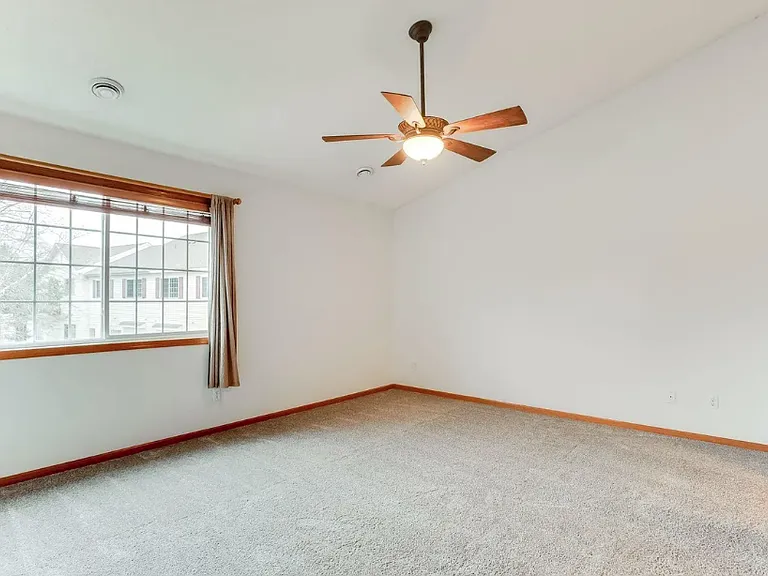 15346 Flower Way — Photo 4