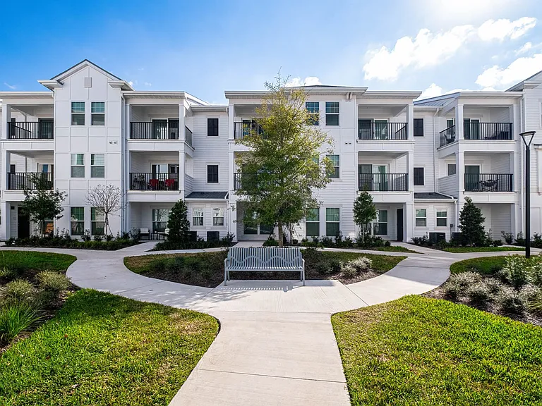 Altis Grand Suncoast Apartments — Photo 65