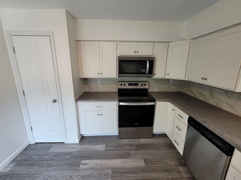 17230 Peaceful Ln — Photo 9