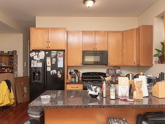 4th image of 2906 W Palmer St #1