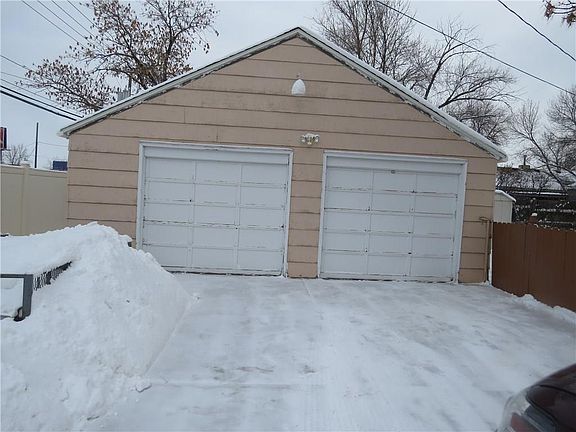 3rd image of 1643 Alderson Ave