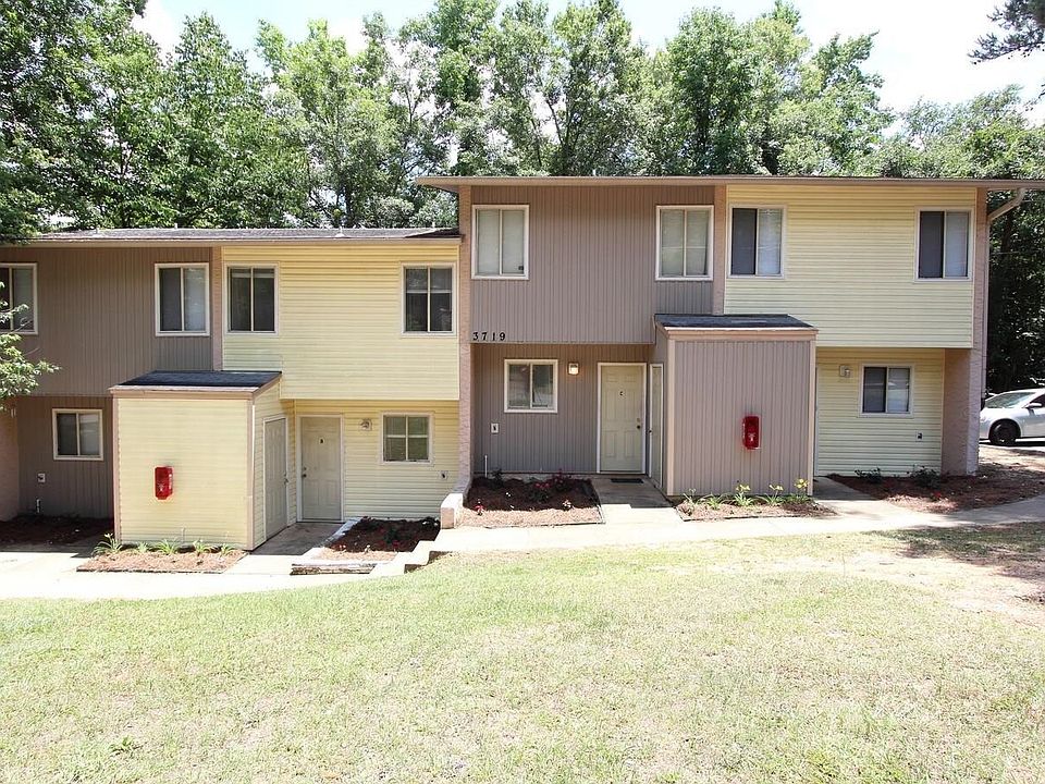 1st image of 3719 Rockbrook Dr APT A