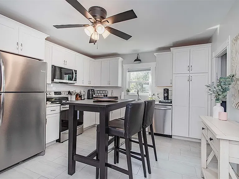 37 Rockland St #1 — Photo 2
