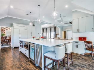 1401 Travis Cir S, Irving, TX 75038