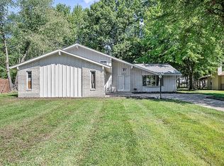 26950 Elmwood Dr, Westlake, OH