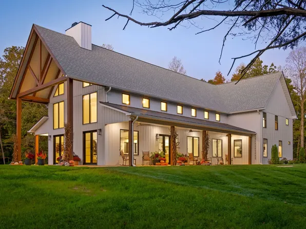 3756 Rial Rd, Mc Ewen, TN 37101