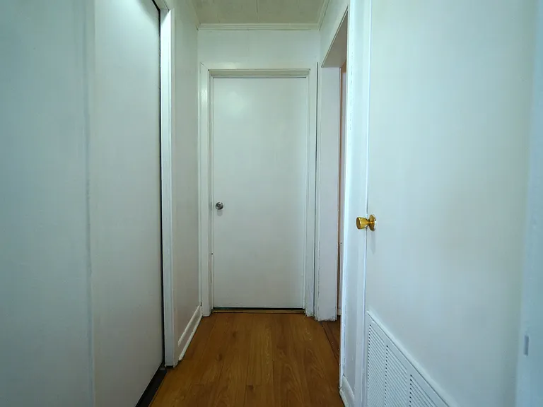 301 Hill Side St — Photo 9