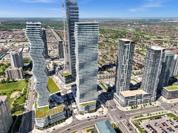 3900 Confederation Pkwy #3301, Mississauga, ON L5B 0K7