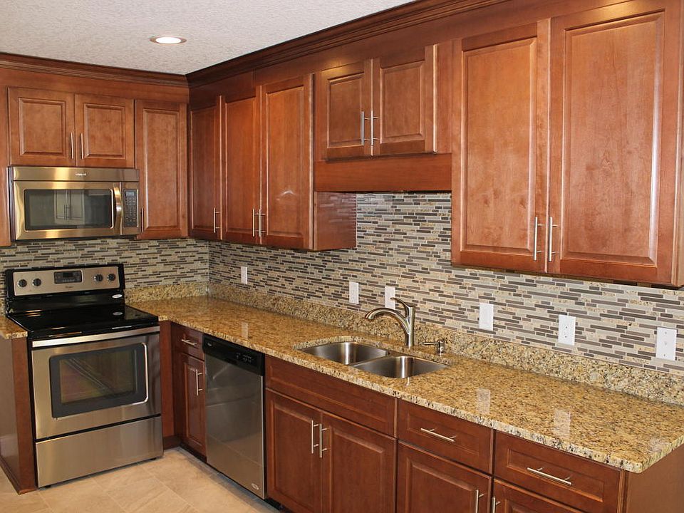 1st image of 11555 Sedgemoore Dr N