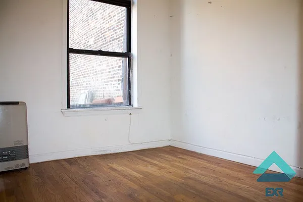 Rented by EXR | media 5