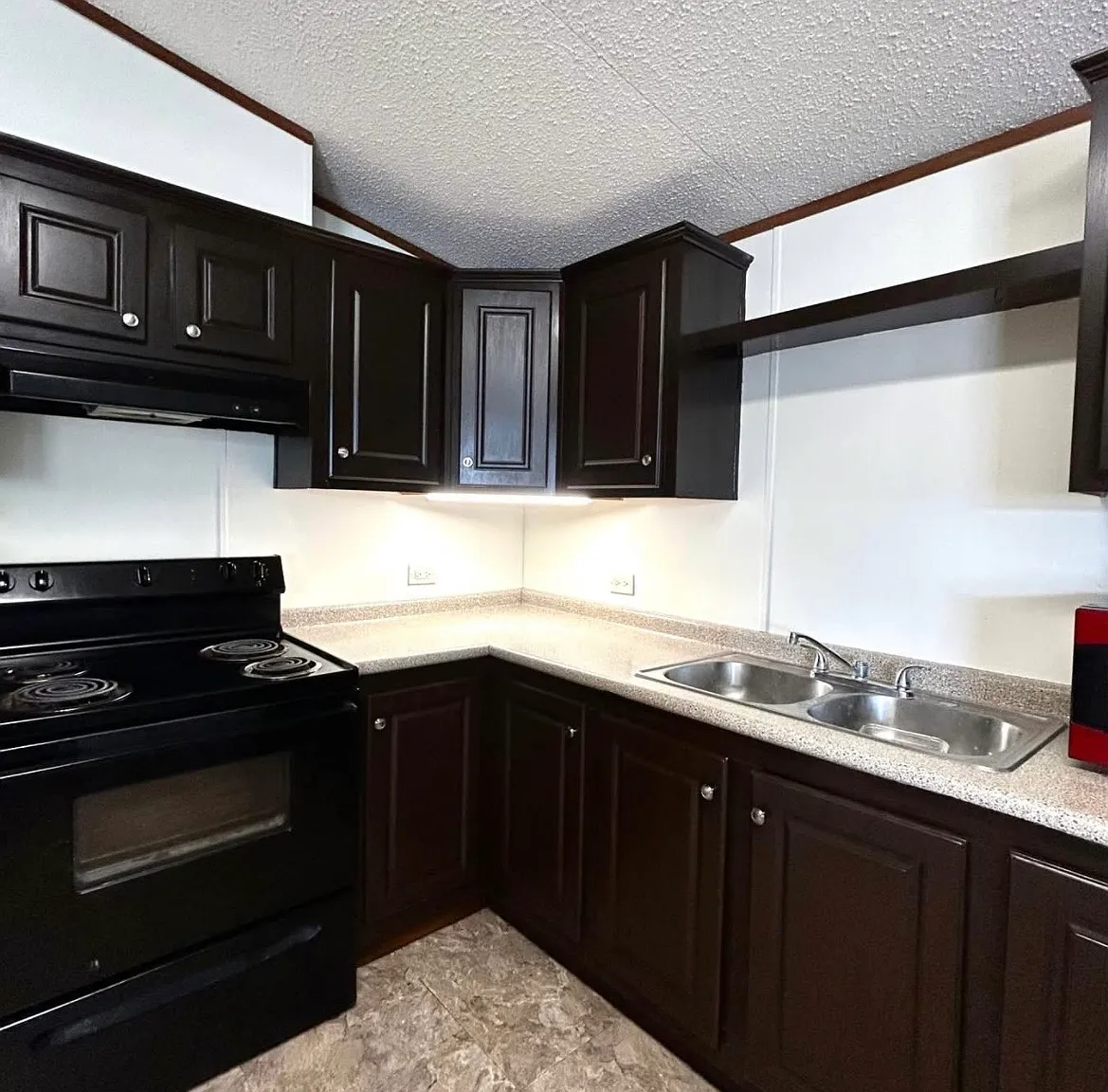 3 bed, $1,475 — Photo 1