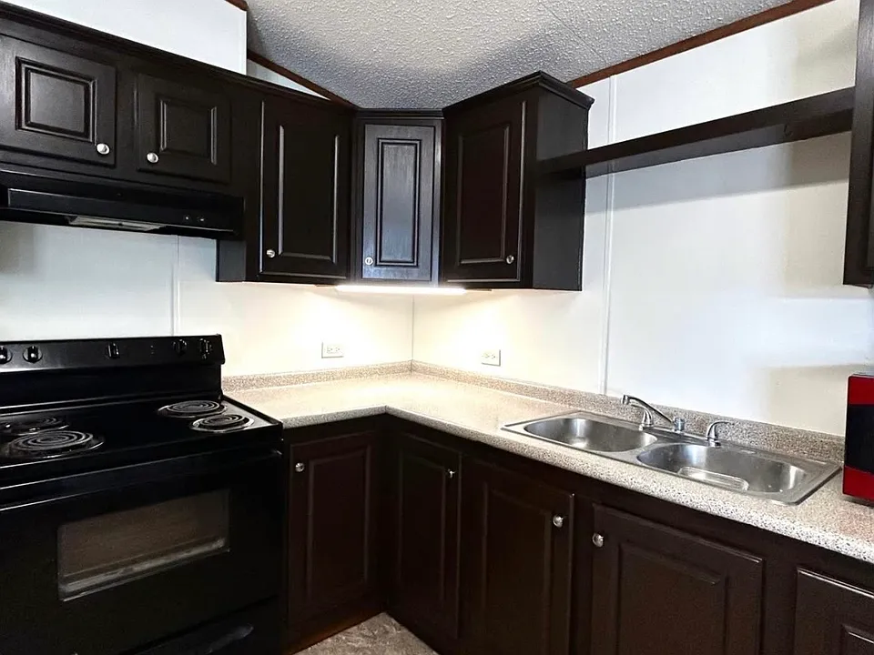 2303 Bomber Dr