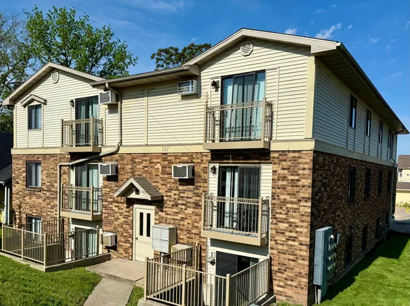 637 S Dodge St, Iowa City, IA