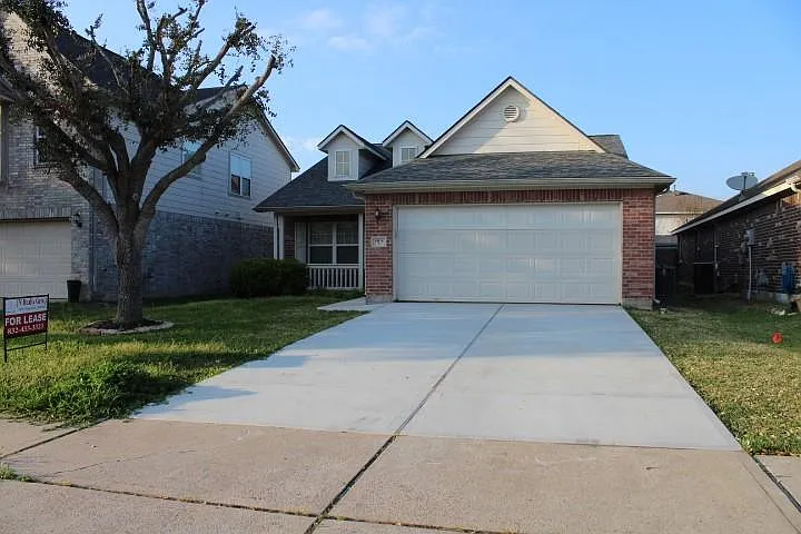 18114 Surrey Lake Ln