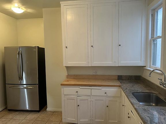 4th image of 2053 N Raymond Ave #2053