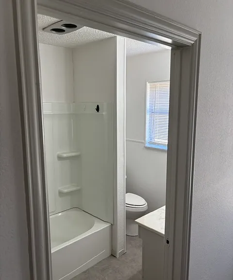 1709 E Bankhead Dr — Photo 4