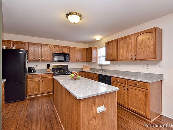 2nd image of 646 Kelley Dr