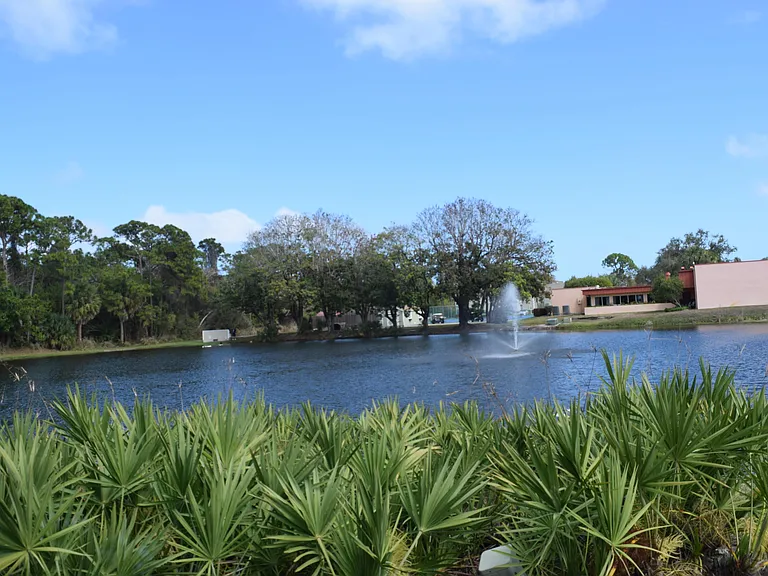 1 Lake Vista Trl #201 — Photo 23