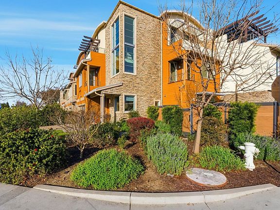 3rd image of 1705 Lawrence Rd