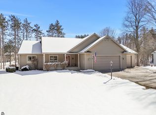 1546 Nightingale Ln, Kingsley, MI