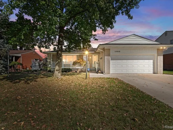 16958 Cambridge Ave, Allen Park, MI 48101