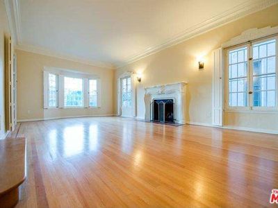 826 S Stanley Ave, Los Angeles, CA, 90036