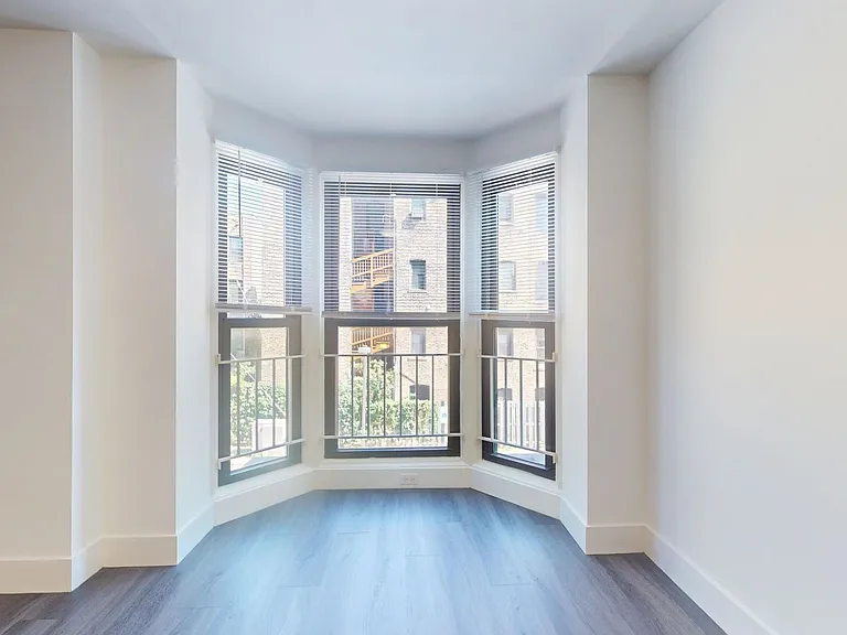 Dining/Living room