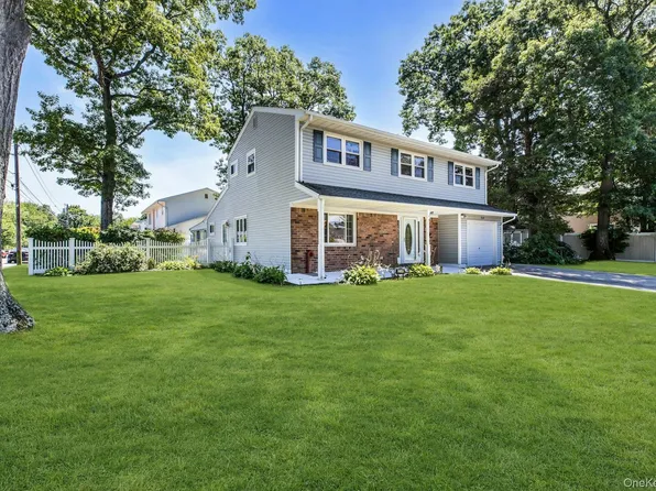 258 Lafayette Road, West Babylon, NY 11704