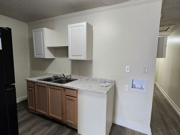 4th image of 2201 & 2203 Gilbert St