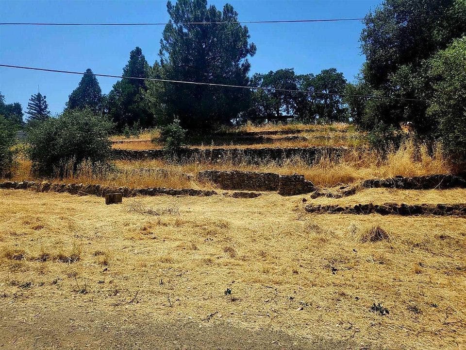 1st image of 17730 Woods Way