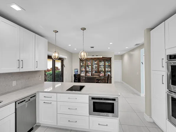 22573 Esplanada Drive, Boca Raton, FL 33433