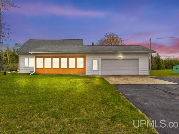 1782 H Rd, Bark River, MI 49807