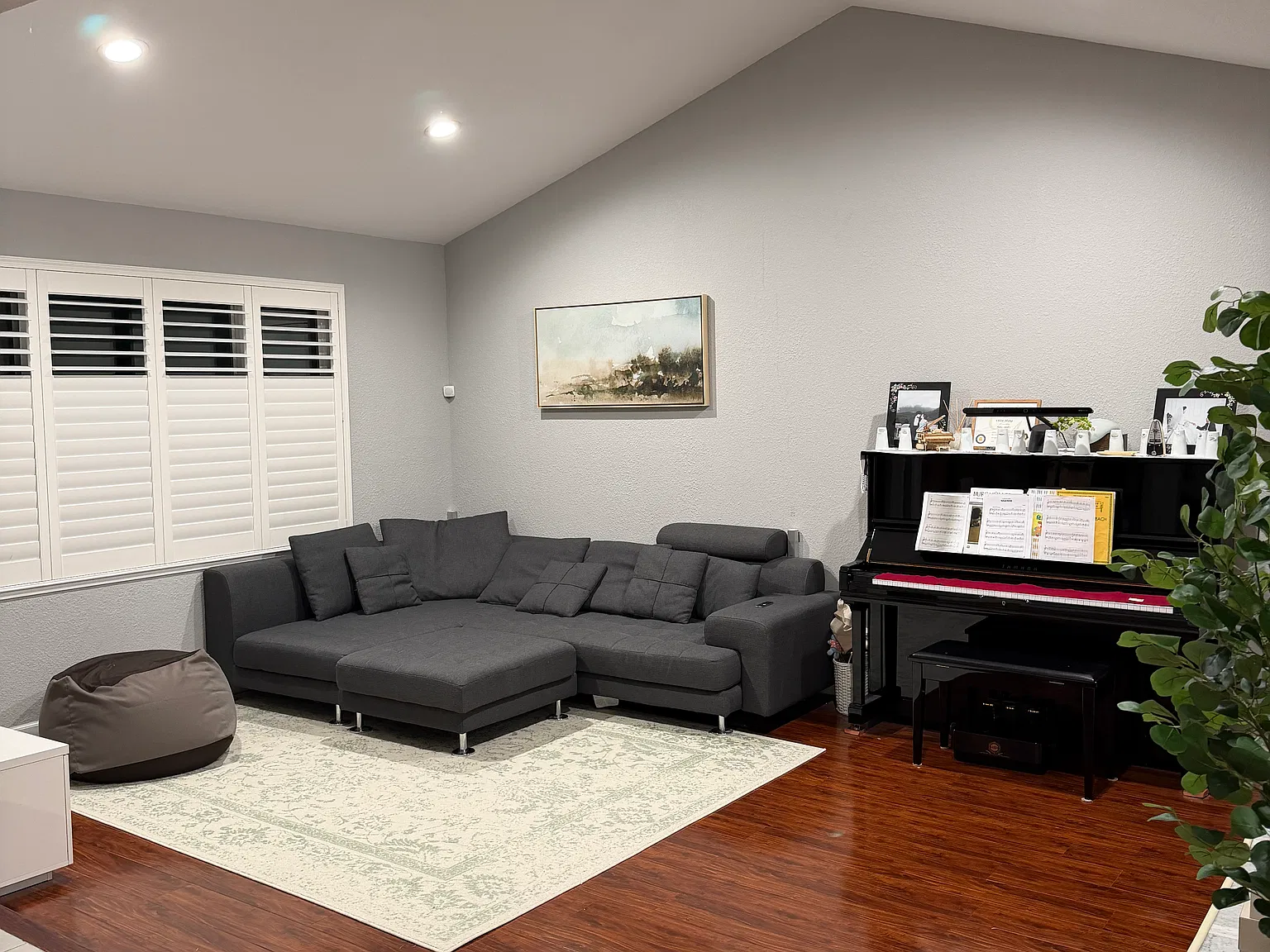 3 bed, 1873 sqft, $5,500 — Photo 2