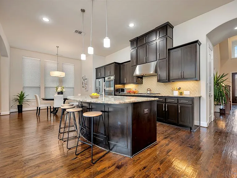 4600 Crossvine Dr — Photo 20
