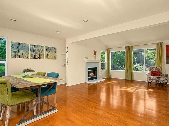 3rd image of 4127 243rd Ln SE