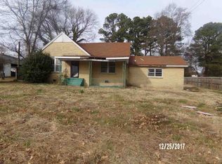 708 W Main St, Newbern, TN 38059