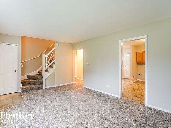 4th image of 17044 Oakwood Ave