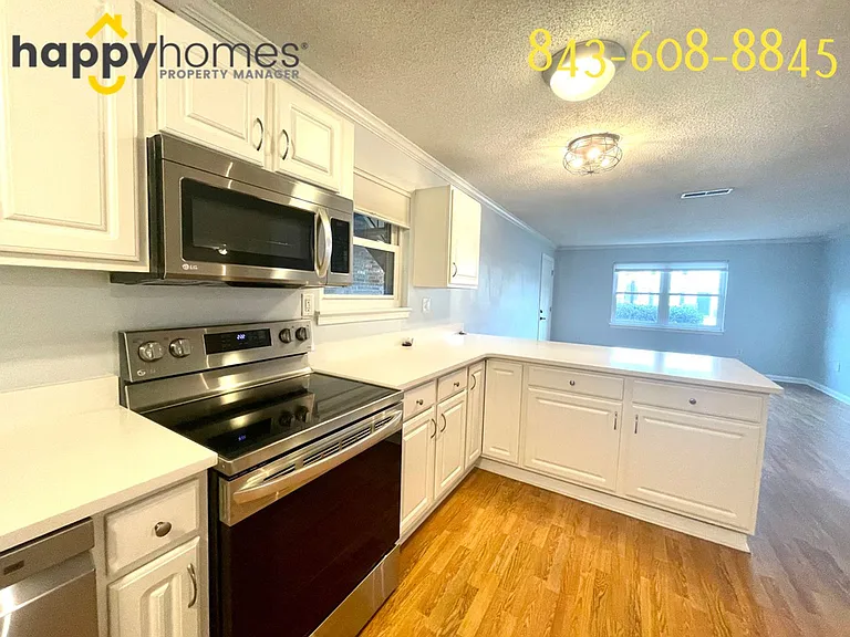 415 Parkdale Dr #2A — Photo 2