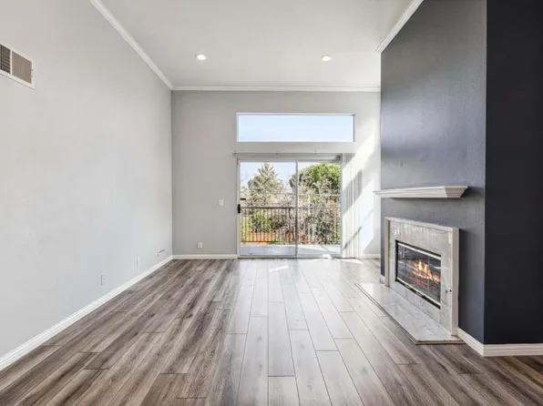 619 Woodside Way APT B, San Mateo, CA 94401