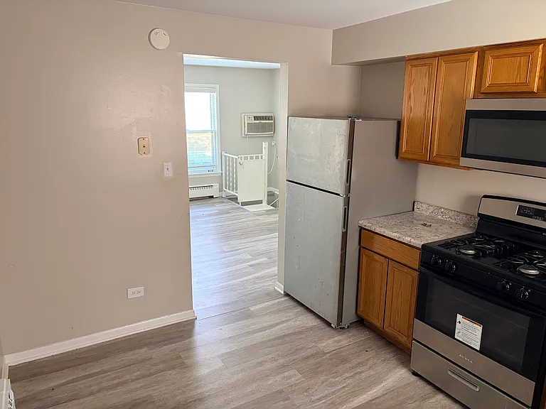 18526 Wildwood Ave #1E — Photo 13