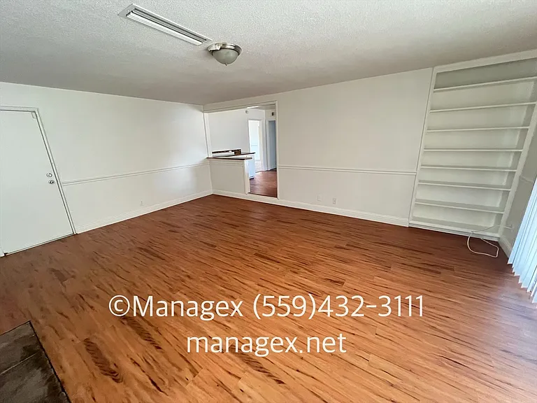 5208 N Angus St — Photo 8