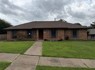 1716 Rosemeade Cir, Carrollton, TX 75007