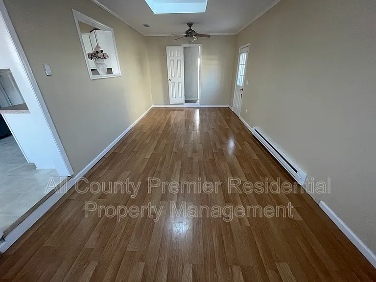 3138 Powhatan Ave — Photo 6