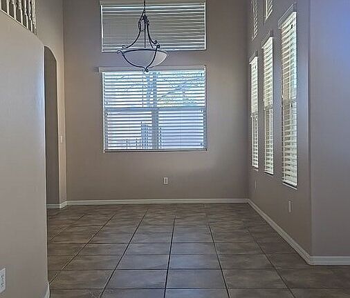 3rd image of 2825 Barrow Downs St