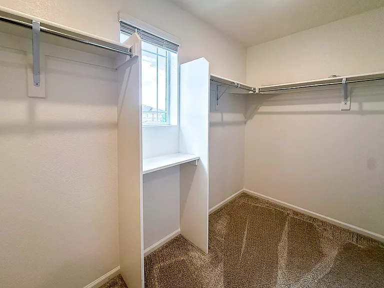 17440 Springfield Dr — Photo 33