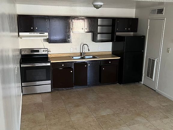 2nd image of 3720 Royal Crest St APT 19