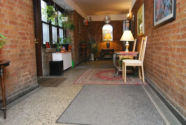 Rented by Building Equity Real Estate LLC | media 18